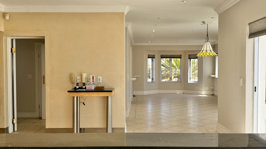 5 Bedroom Property for Sale in Greenways Golf Estate Western Cape